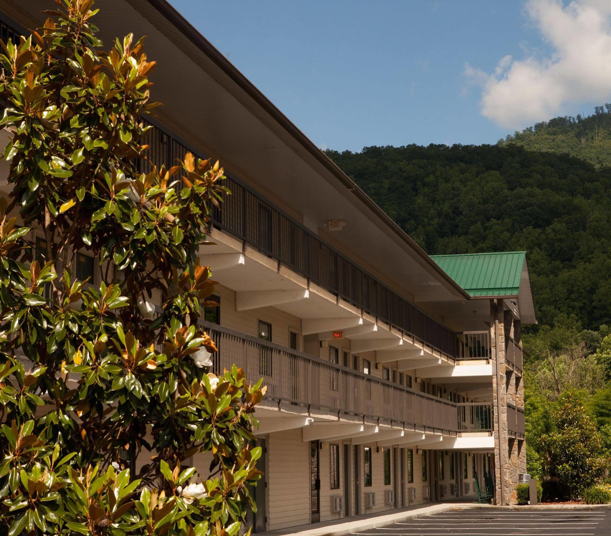 Cherokee Lodge Exterior foto
